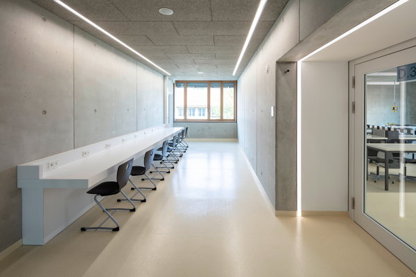 Schule in Dachau von Hausmann Architekten