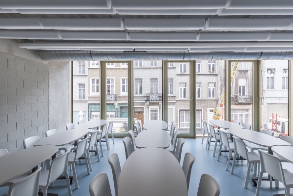 Grundschule in Br�ssel von dmvA Architekten