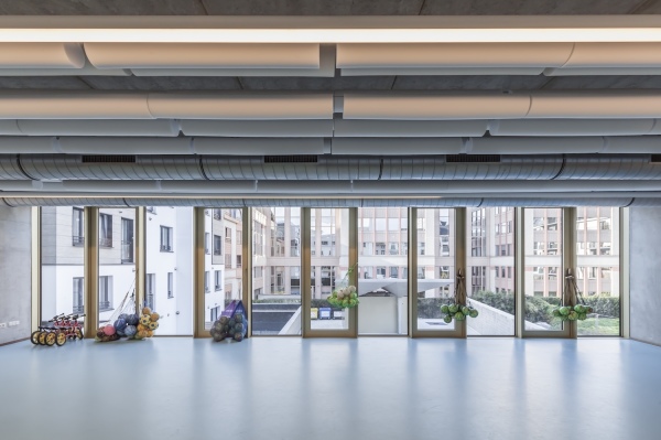 Grundschule in Br�ssel von dmvA Architekten