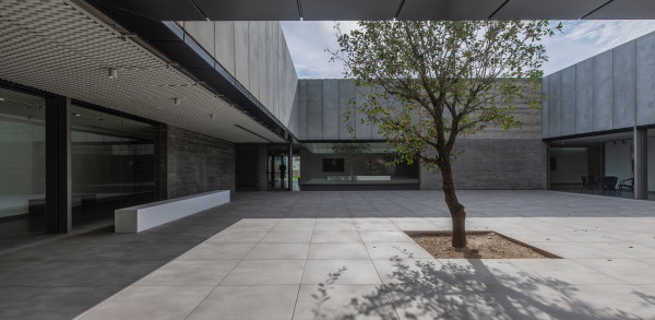 Kulturzentrum bei Tel Aviv von A. Lerman Architects