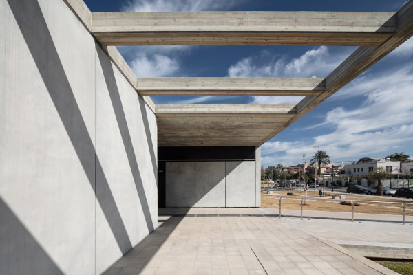 Kulturzentrum bei Tel Aviv von A. Lerman Architects