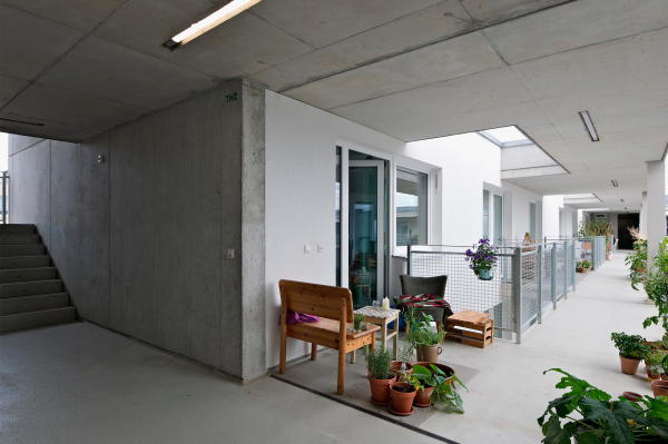 Wohnungsbau in Berlin-Neuklln von EM2N