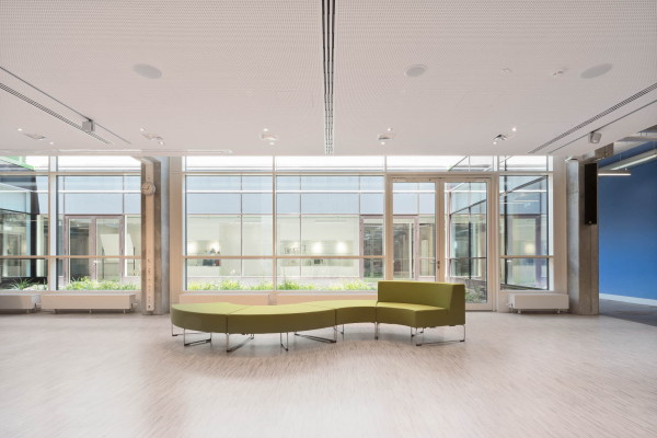 Berufsschule von Heinle, Wischer und Partner in Stuttgart