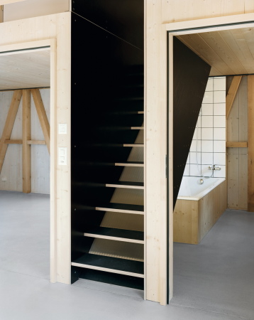 Anerkennung: Das schiefe Haus in Jonschwil, Schweiz von Lukas Lenherr Architektur (Zrich)