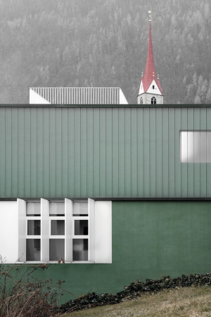 Anerkennung:�Hinter gr�nen Mauern� in Vahrn, Italien von bergmeisterwolf architekten (Brixen, Italien)