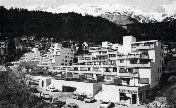 Das Terrassenhaus Sonnleitn in Innsbruck von Atelier Mhlau (Andreas Egger, Hanno Schlgl, Heinz Pedrini), 197275