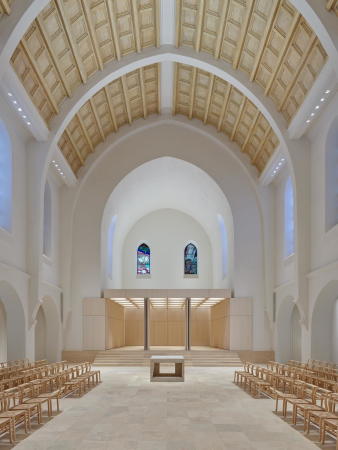 Kirchenumbau in Stuttgart von schleicher.ragaller