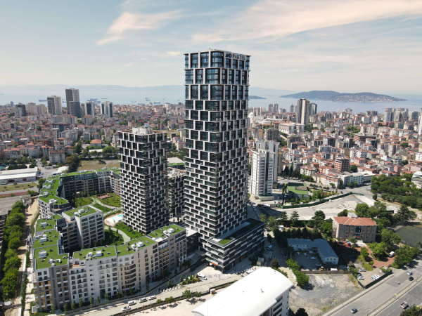 Gewollt uneinheitlich: Die Wohnanlage in Istanbul Kartal besteht aus verschiedenen Bauten von 25 bis 160 Meter Höhe.