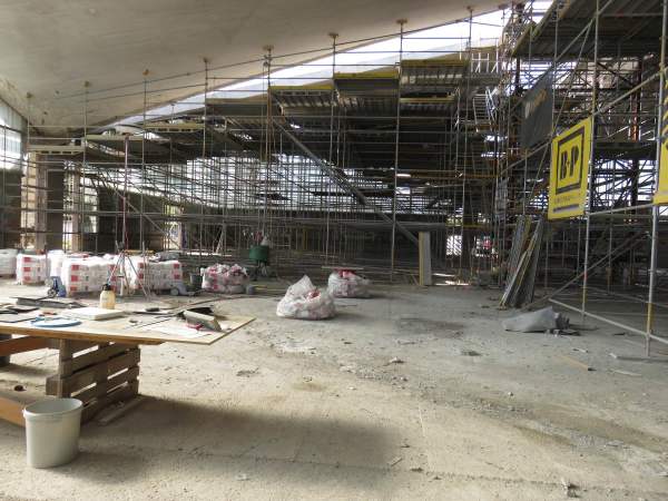 Zwei Dachsegmente sind vollst�ndig gest�tzt.