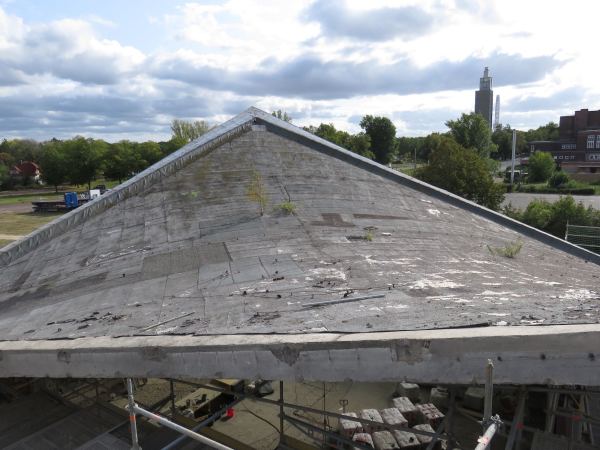 Mit diesem Verfahren kann die fragile Eleganz der M�ther'schen Konstruktion fast originalgetreu erhalten bleiben.