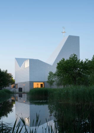 1. Preis: Poings Pfarrkirche Seliger Rupert Mayer von Meck Architekten