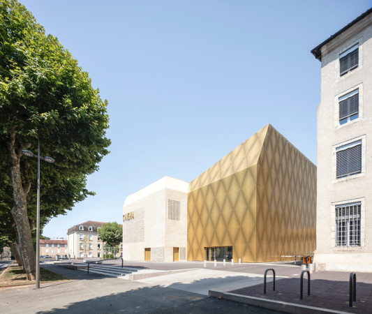 Kino und Museum von Antonio Virga in S�dfrankreich