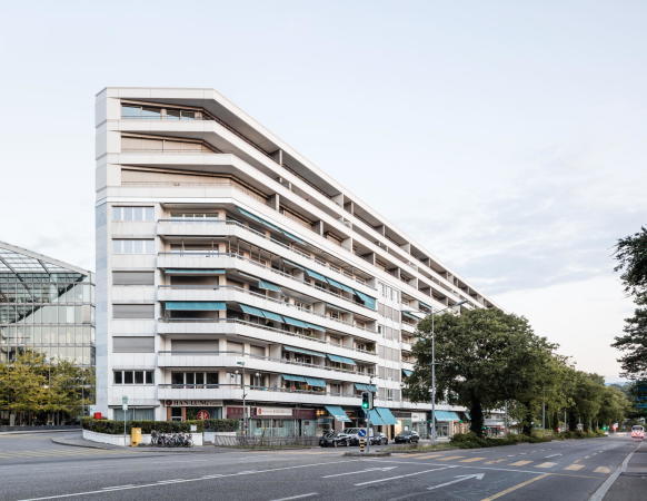 Wohnhausaufstockung von Lacroix Chessex in Genf