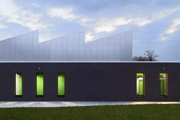 Sporthalle in R�sselsheim von Loewer + Partner