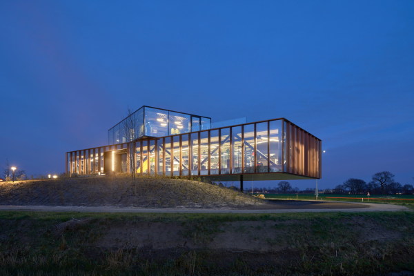 Firmensitz bei Eindhoven von Denkkamer