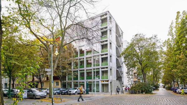 Sonderpreis: Wohnregal von FAR frohn&rojas (Berlin), Bauherr: privat