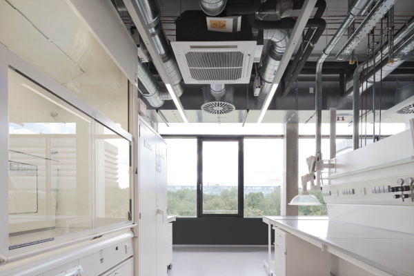 Institutsbau in Gieen von Heinle Wischer & Partner