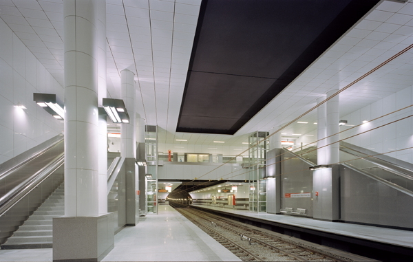 Haltestelle Oberbilker Markt in D�sseldorf, 2003
