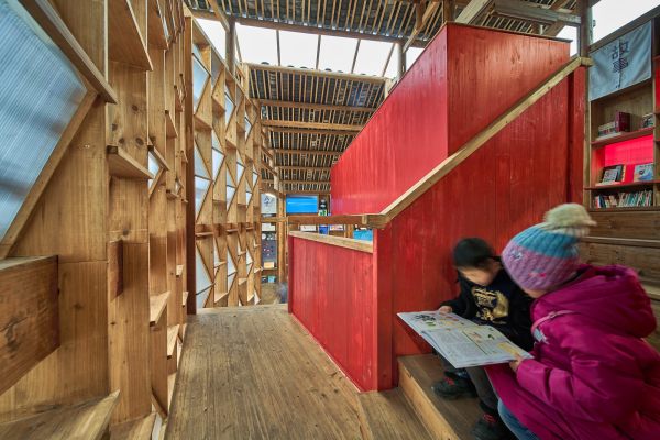 Die Treppe ist auch Aufenthaltsort