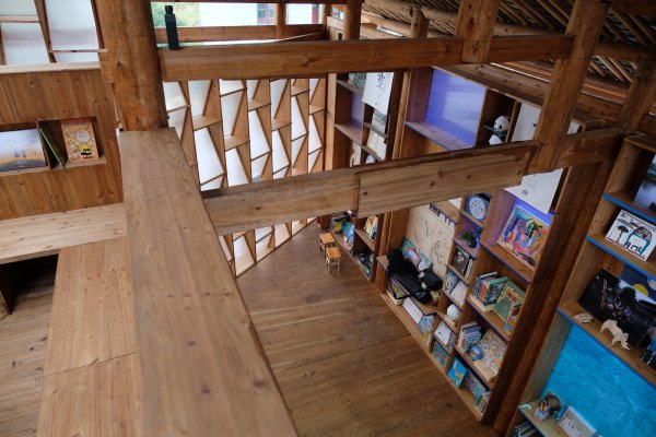 Gemeinschaftliches Dorfhaus mit Bibliothek im S�den Chinas