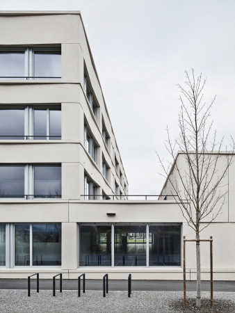 Schule bei Luzern von Schwabe Suter Architekten