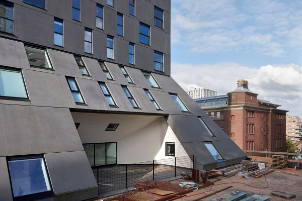 Terrassenhochhaus von Barcode Architects in Rotterdam