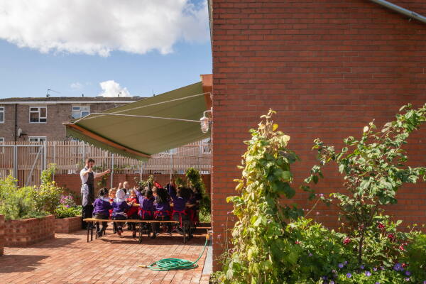 Kochschule in London von Surman Weston