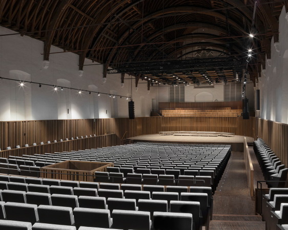 Umbau eines historischen Konzertsaals in Gent