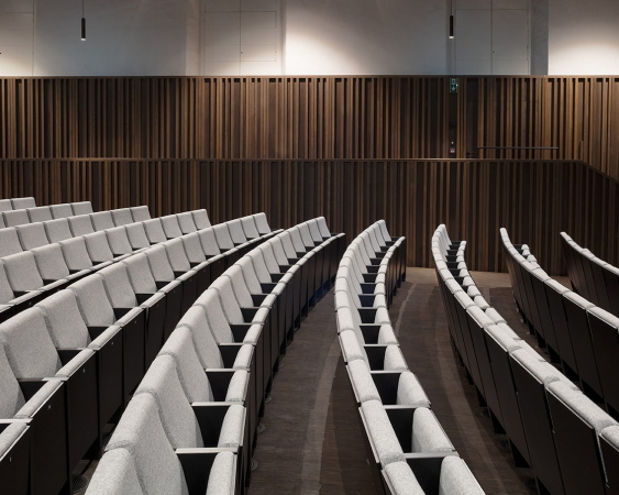 Umbau eines historischen Konzertsaals in Gent