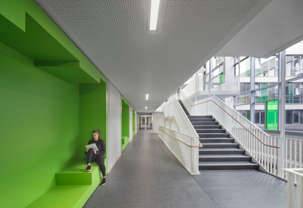 Schule von Ackermann + Renner in Kln