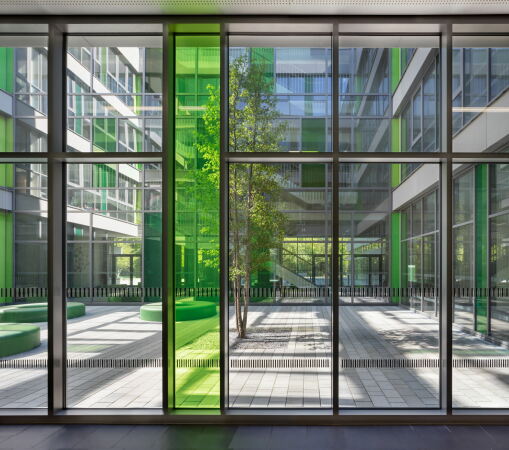 Schule von Ackermann + Renner in K�ln