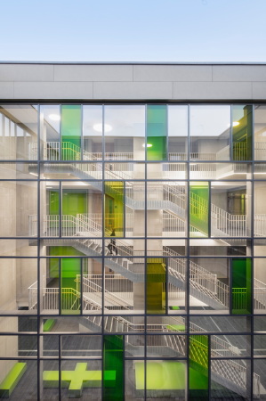 Schule von Ackermann + Renner in K�ln