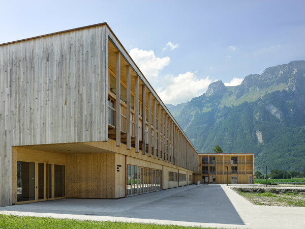 Landwirtschaftliches Zentrum St. Gallen in Salez (Architektur: Andy Senn Architekt, St. Gallen)