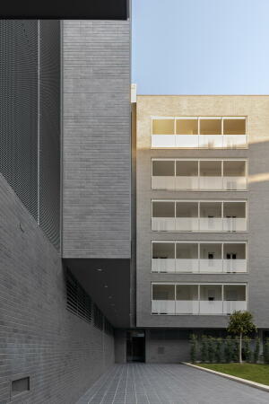 Alvisi Kirimoto in Barletta