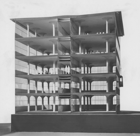 Modell des Betriebsgebudes (Bau 27), gezeigt auf der Landeausstellung in Zürich 1939. Bild: gta Archiv (24-FX-3-42).