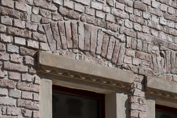 Lasierte und hydrophobierte Bestandsziegel