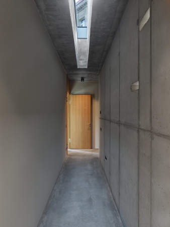 Remisenumbau von Klaus Roth in Berlin