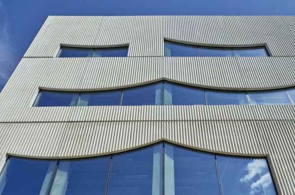 Stadtteilzentrum in Gteborg von White Arkitekter