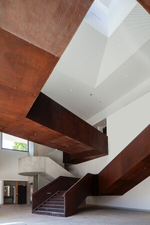 Campus-Restaurant in Grenoble von Chapuis Royer