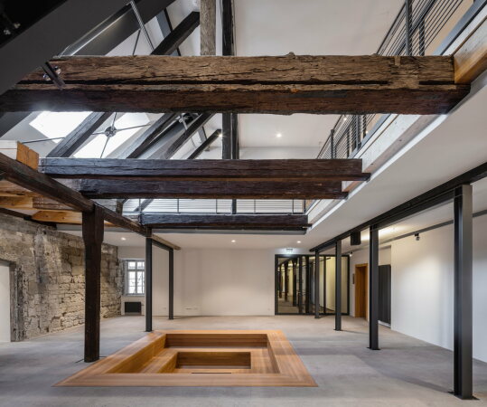 Lichthof des Herrendorments mit Zeitfenster