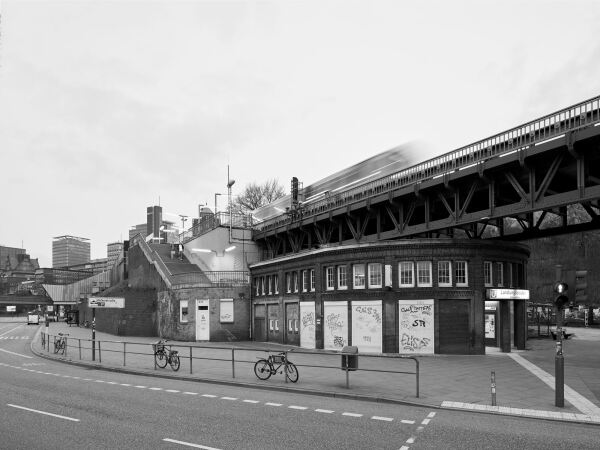 Sanierung von Trapez Architektur in Hamburg