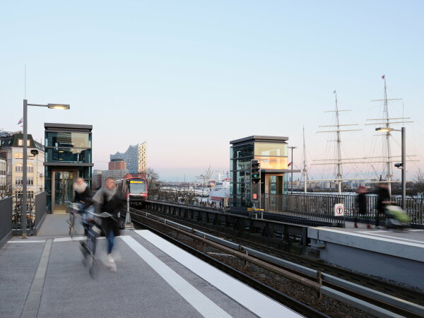 Sanierung von Trapez Architektur in Hamburg