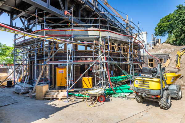 Sanierung von Trapez Architektur in Hamburg