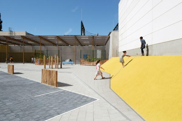Schule von OSK-AR architecten und B612associates in Brssel