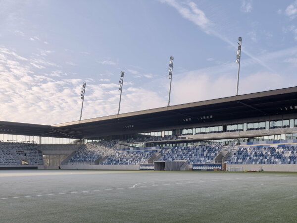 Fuballstadion in Lausanne von :mlzd und Sollberger Bgli