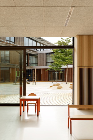 Schulzentrum bei Paris von Dietmar Feichtinger Architectes