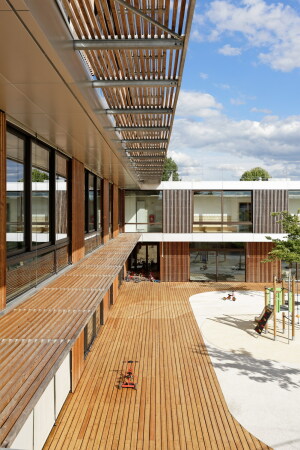 Schulzentrum bei Paris von Dietmar Feichtinger Architectes