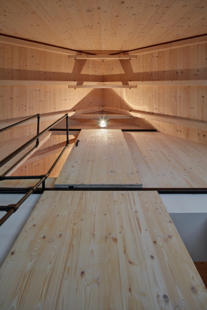 Holzhaus in Nordbhmen von mjlk architekti