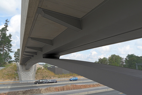 Nominiert: Brcke bei Schwaig im Zuge der A3 bei Nrnberg; Entwurf: Manuela Theis, LAP