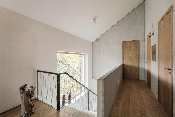 Einfamilienhaus bei Augsburg von studio pitliberman